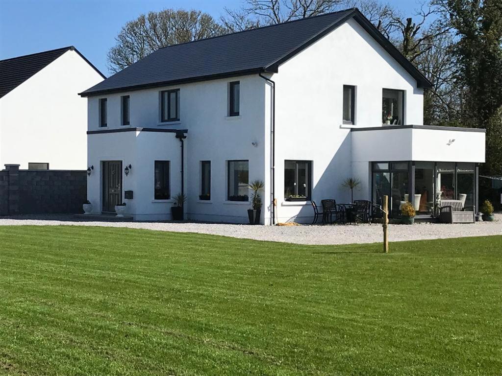Ashlee Lodge, Shanagarry P25K6R6 Near Ballymaloe House & Garryvoe Hotel Exterior foto