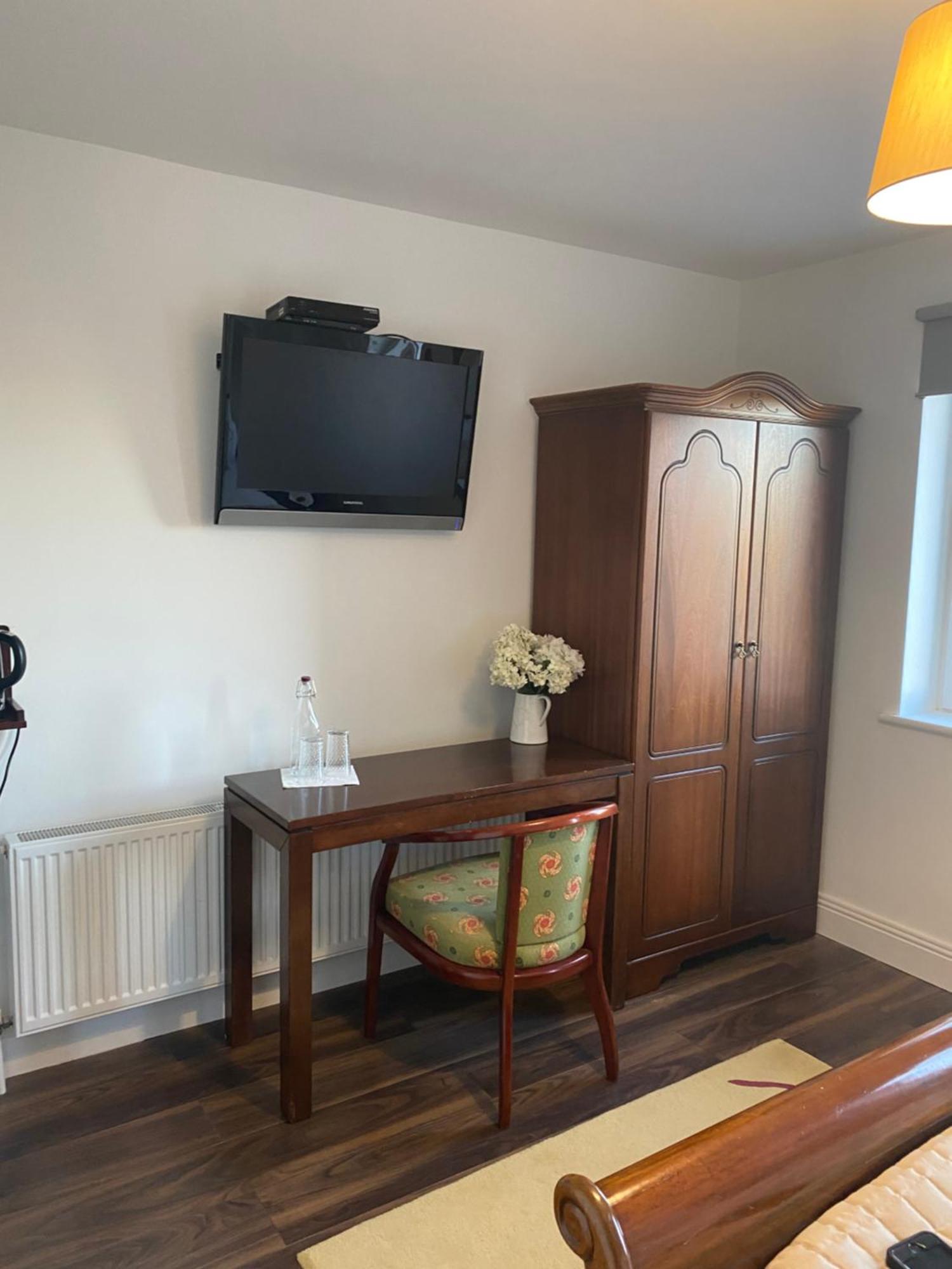 Ashlee Lodge, Shanagarry P25K6R6 Near Ballymaloe House & Garryvoe Hotel Exterior foto