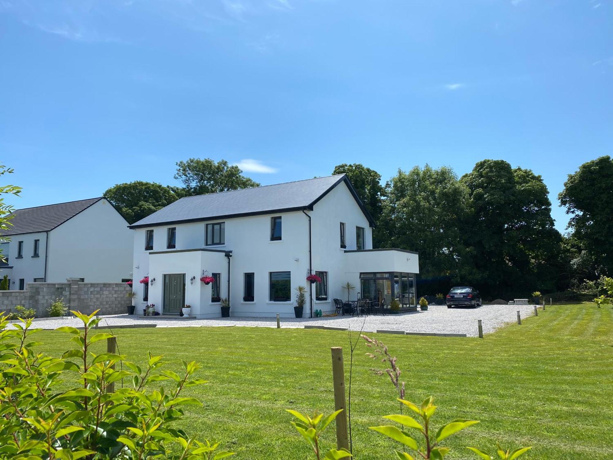 Ashlee Lodge, Shanagarry P25K6R6 Near Ballymaloe House & Garryvoe Hotel Exterior foto